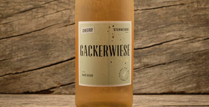 GACKERWIESE Secco Rosé – Weingut Sterneisen